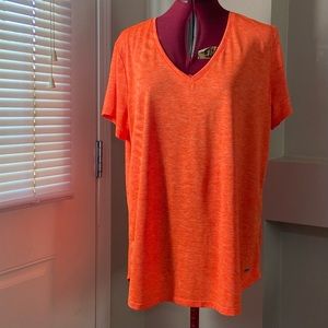 Athletic Works women orange V-neck pullover short sleeves top. Size XL. Used.